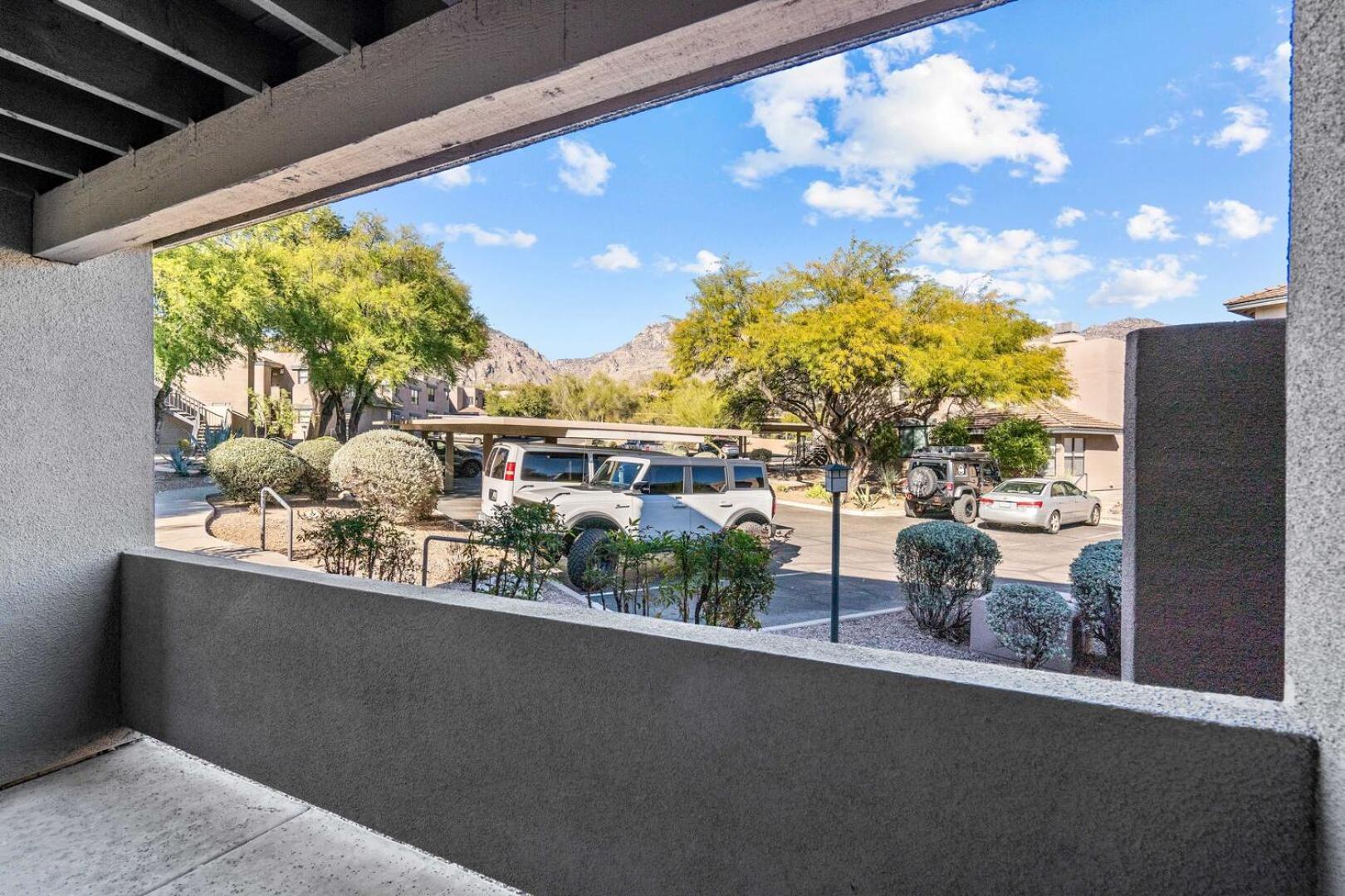 Apartment The Greens! 3br W/ Pool & *